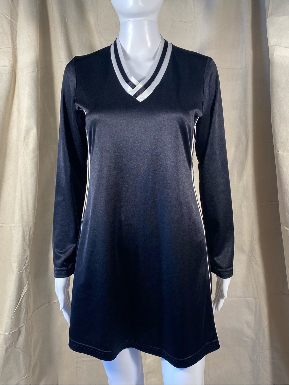 Vintage Sporty Black and White Long Sleeve Mini Dress